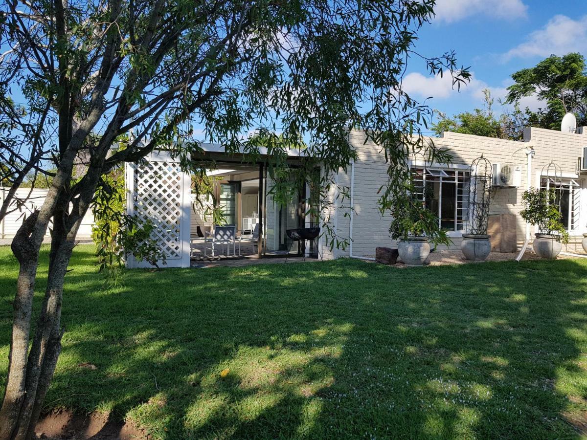 Spacious Garden Unit On Fordyce Порт-Элизабет Экстерьер фото